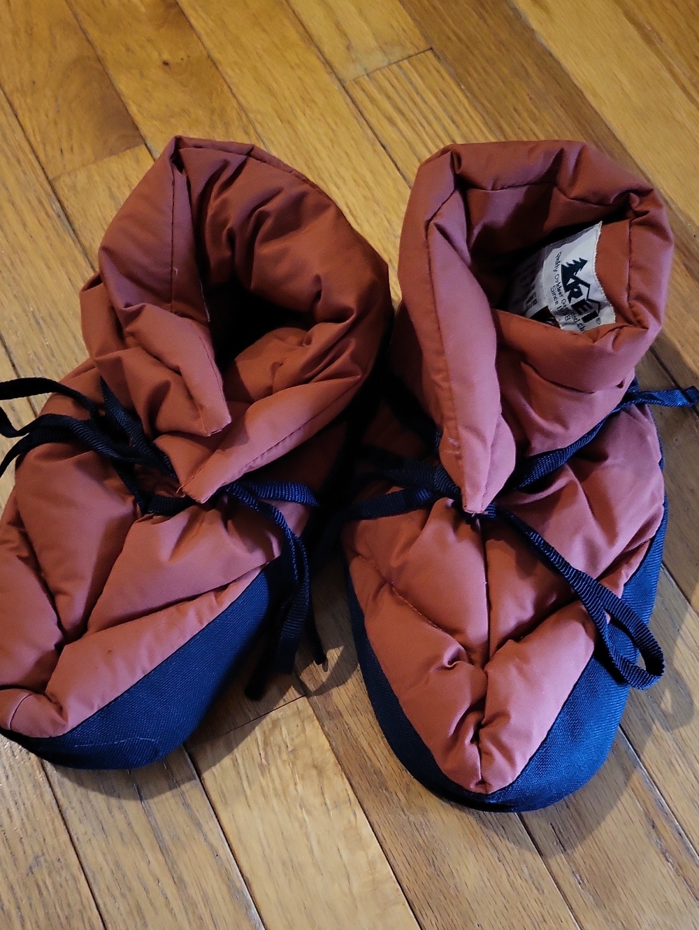Kids Rust Puffer Footies with Navy Soles - Unbranded